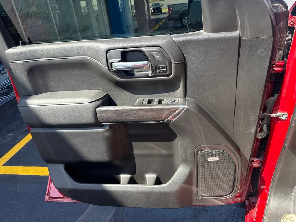 Used 2021 Chevrolet Silverado 1500 LTZ w/ LTZ Premium Package AWD/4WD image 17