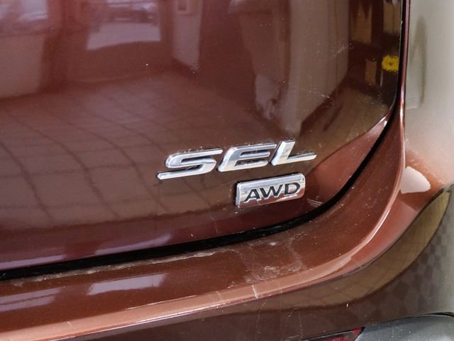 Used 2015 Ford Edge SEL w/ Equipment Group 201A AWD/4WD image 9