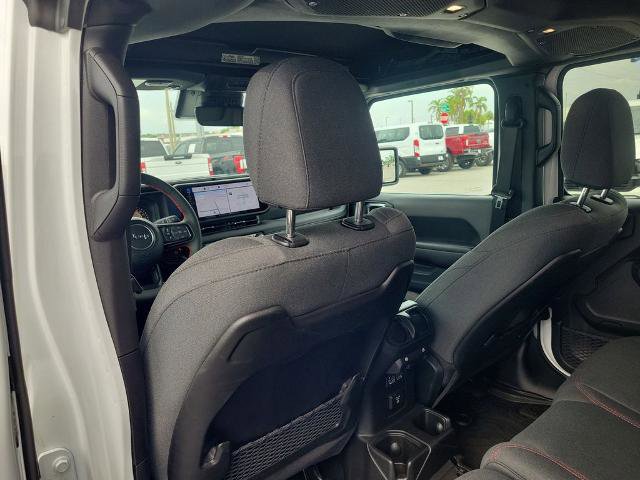Used 2024 Jeep Wrangler Unlimited Rubicon w/ Capability Package AWD/4WD image 12