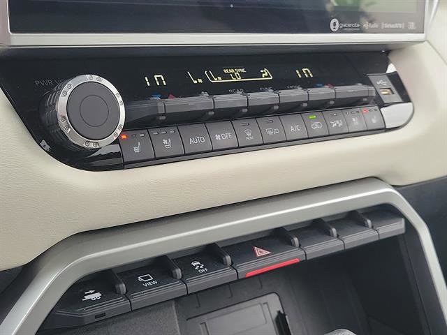 Used 2024 Toyota Sequoia Capstone image 76