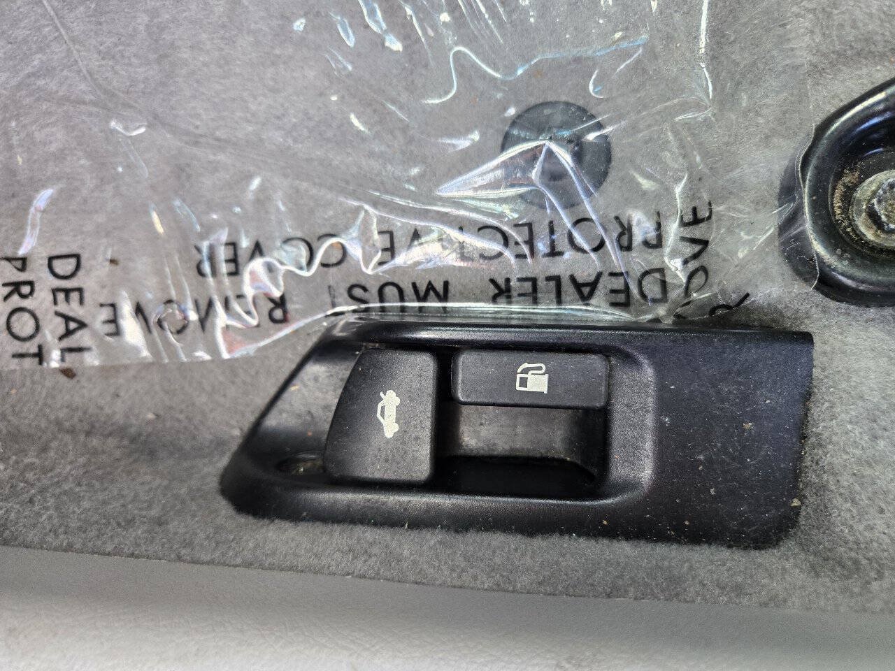 Used 2017 Toyota Camry LE FWD image 33