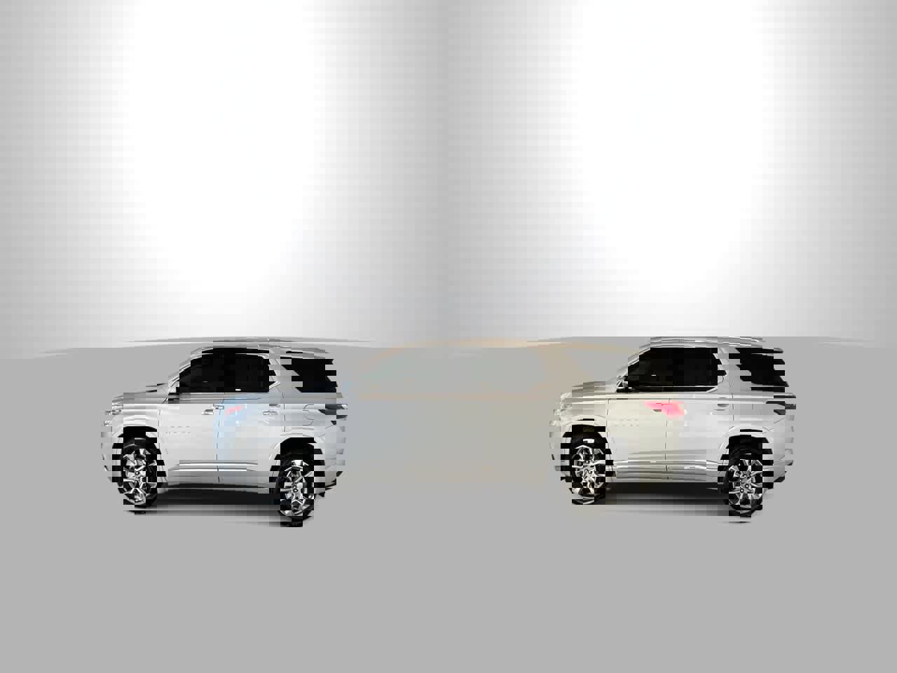 Used 2018 Chevrolet Traverse Premier w/ LPO, Floor Liner Package AWD/4WD image 5