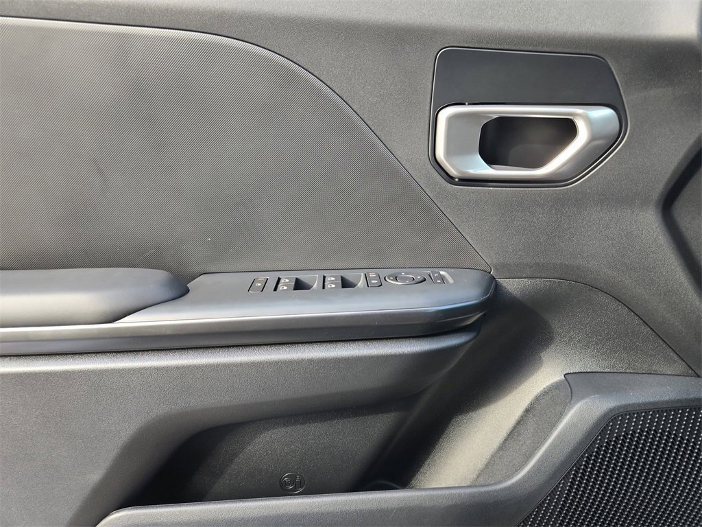 New 2026 Kia K4 LXS image 16