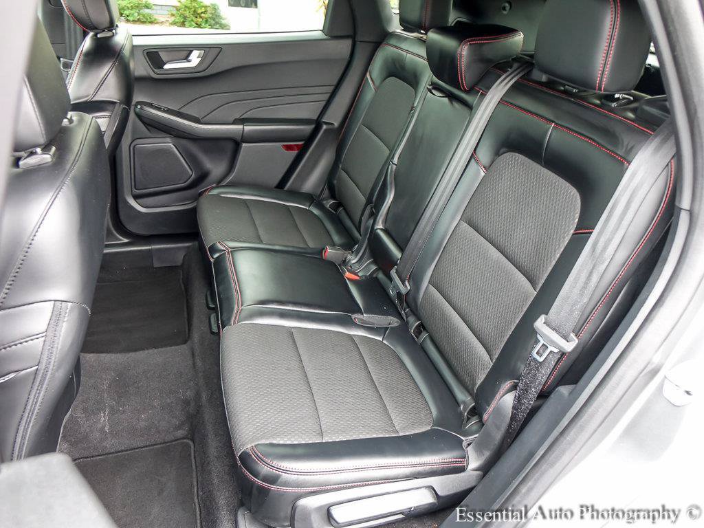Used 2025 Ford Escape ST-Line Select AWD/4WD image 13
