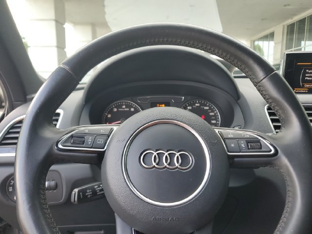 Used 2018 Audi Q3 2.0T Premium w/ Convenience Package FWD image 24