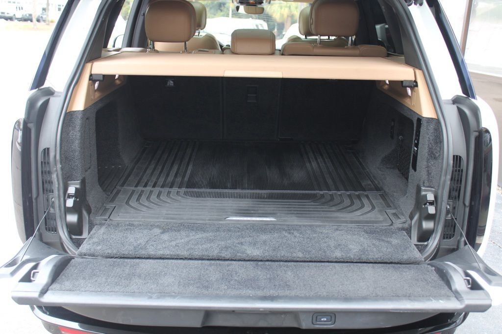 Certified 2023 Land Rover Range Rover SE AWD/4WD image 33