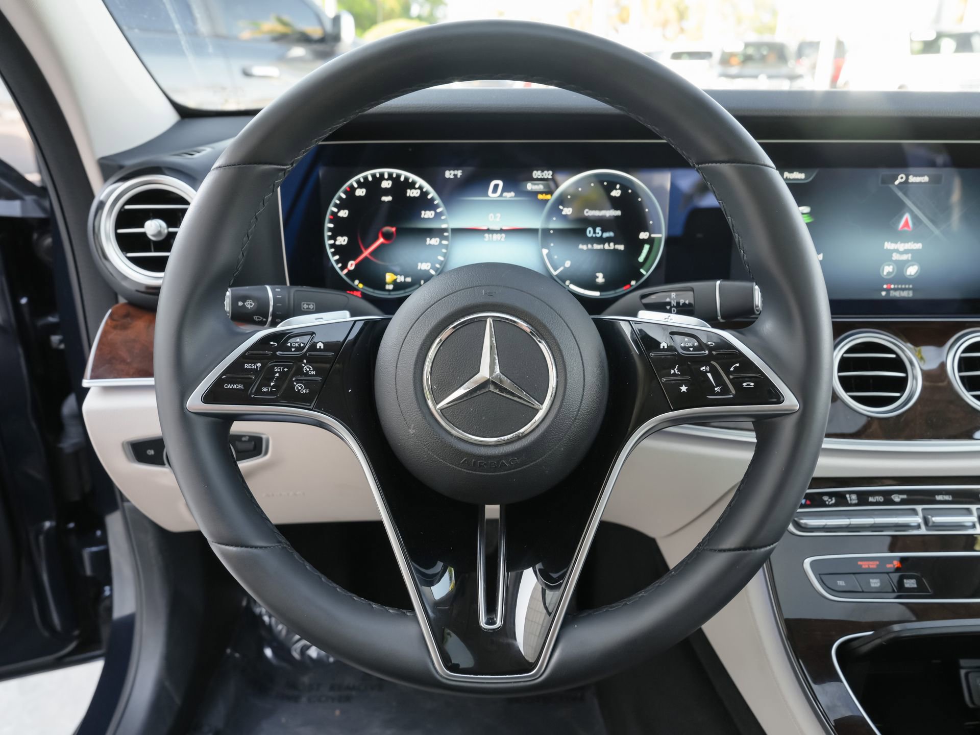 Used 2023 Mercedes-Benz E 350 Sedan image 19