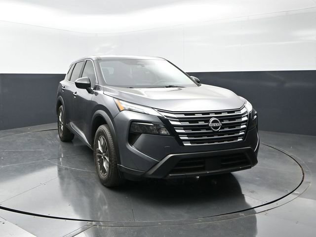 Used 2025 Nissan Rogue S FWD image 5