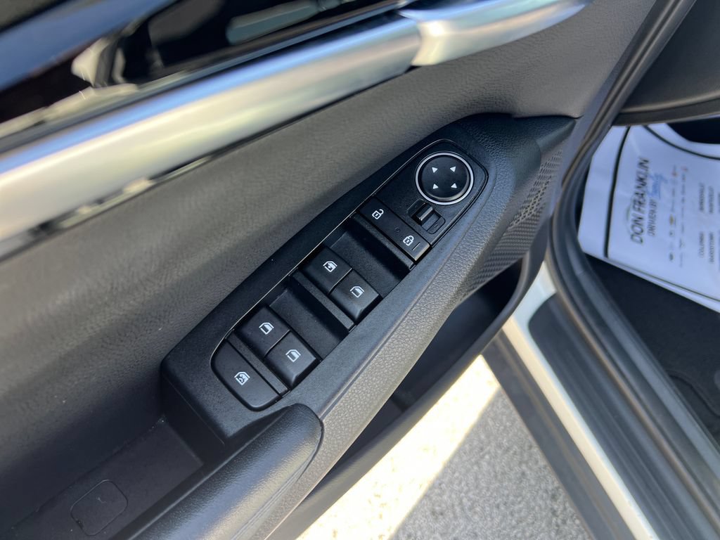 Used 2023 Kia Seltos S FWD image 11