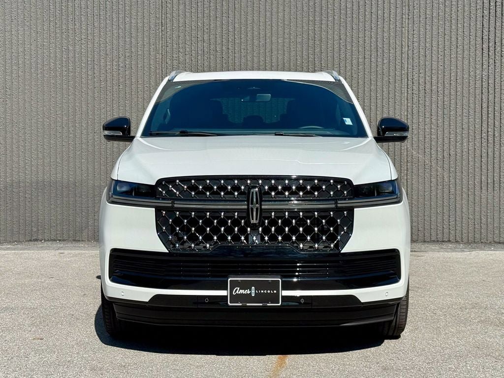New 2026 Lincoln Navigator L Black Label AWD/4WD image 9