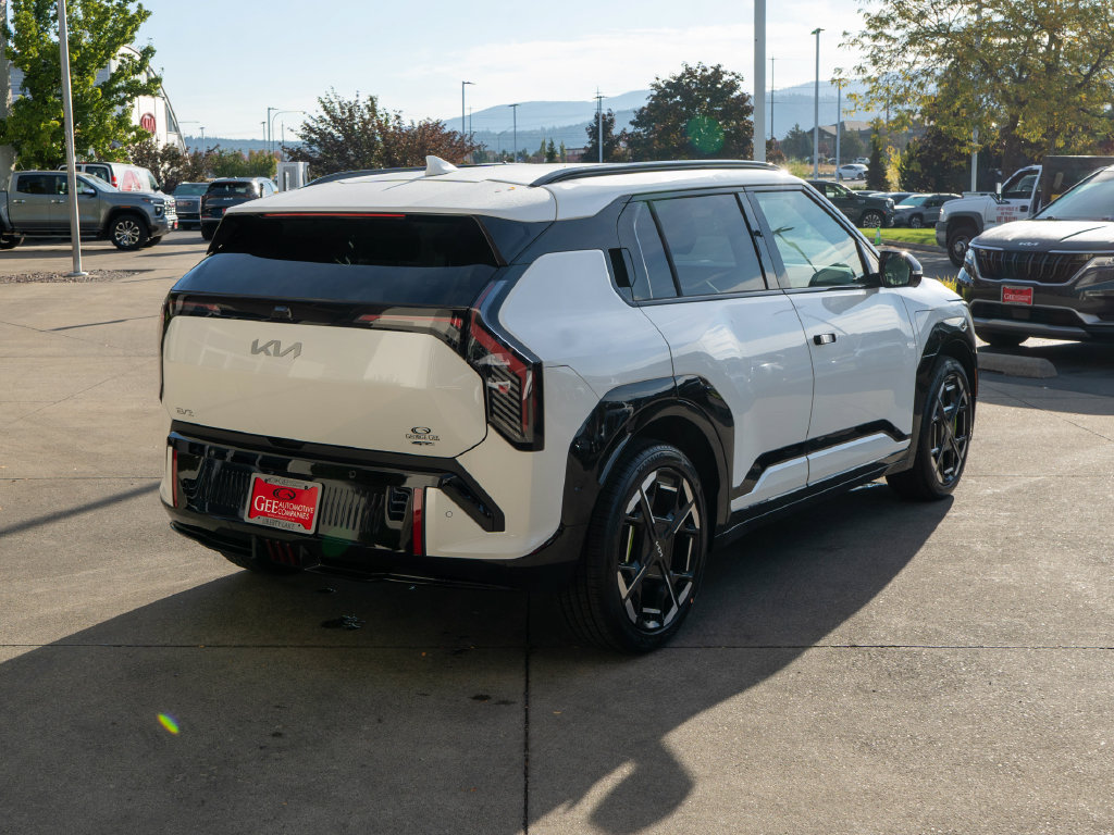 New 2027 Kia EV3 GT AWD/4WD image 7