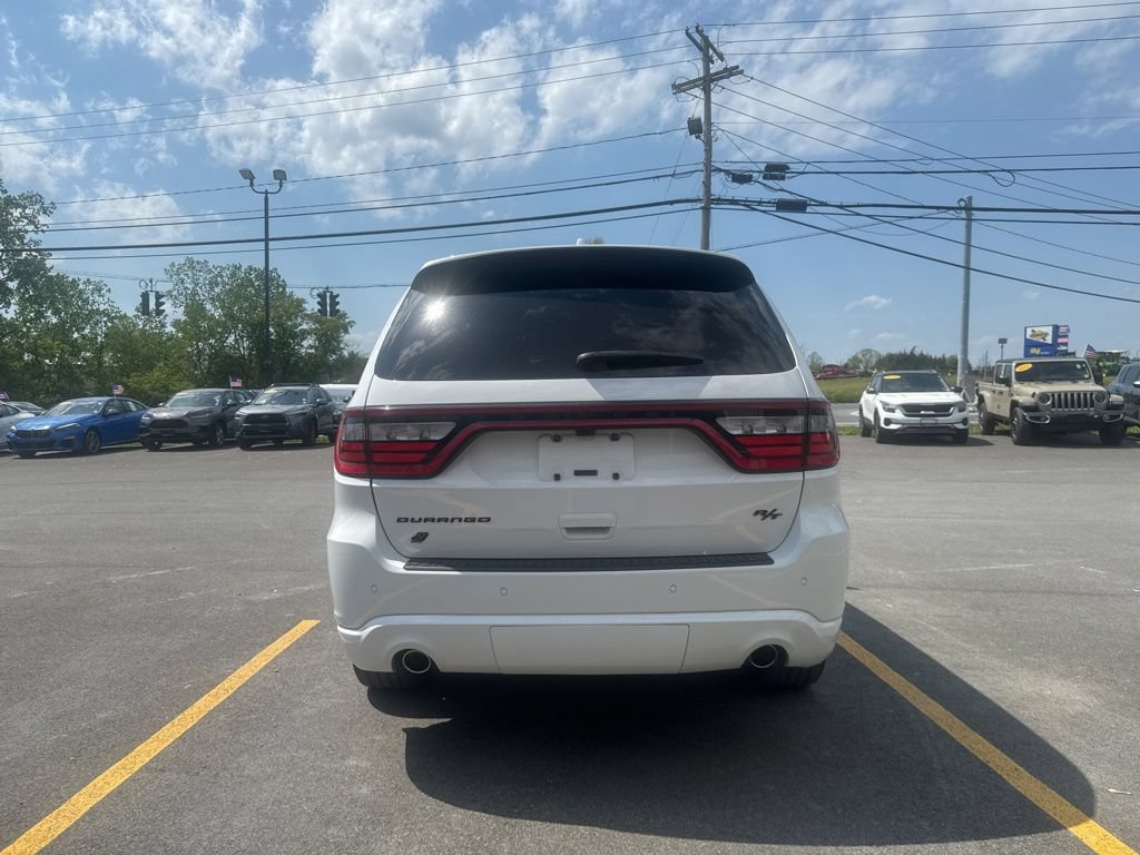 Used 2022 Dodge Durango R/T w/ Blacktop Package AWD/4WD image 4