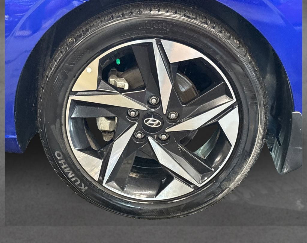 Used 2023 Hyundai Elantra SEL w/ Convenience Package image 14