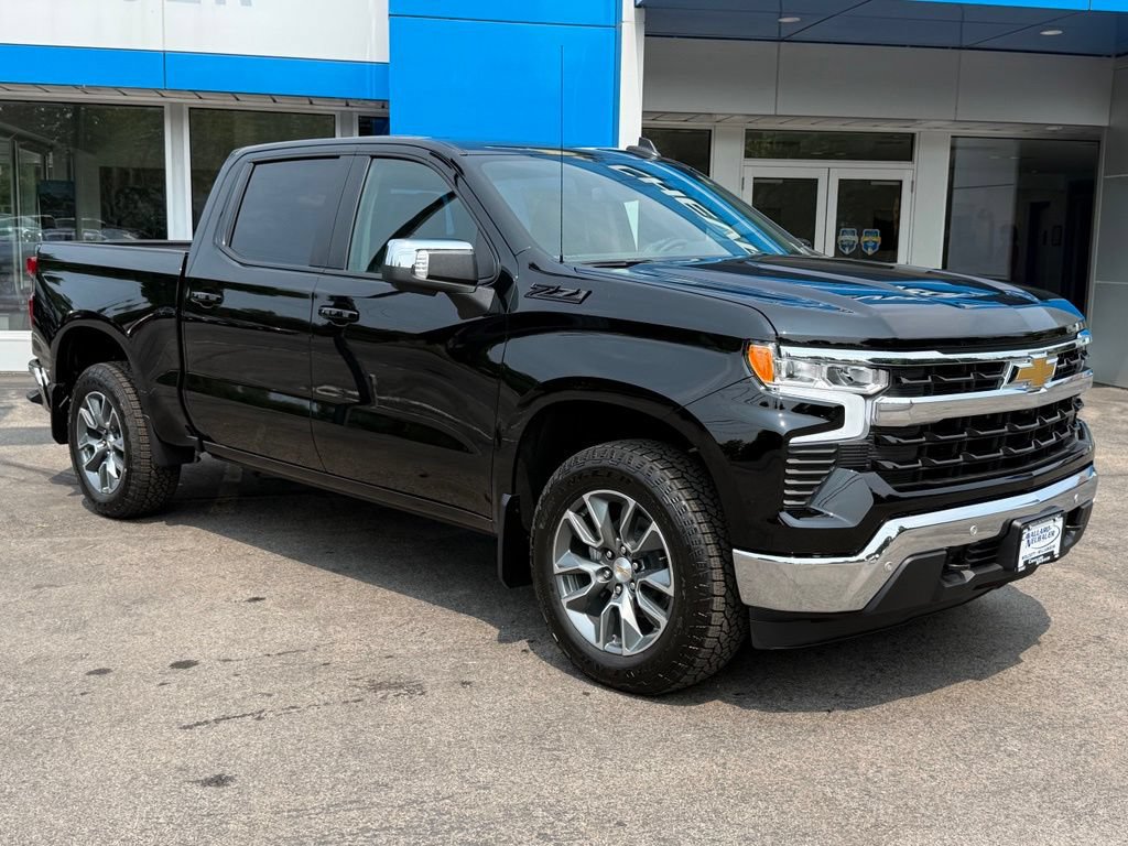 New 2026 Chevrolet Silverado 1500 LT w/ Z71 Off-Road Package AWD/4WD image 3