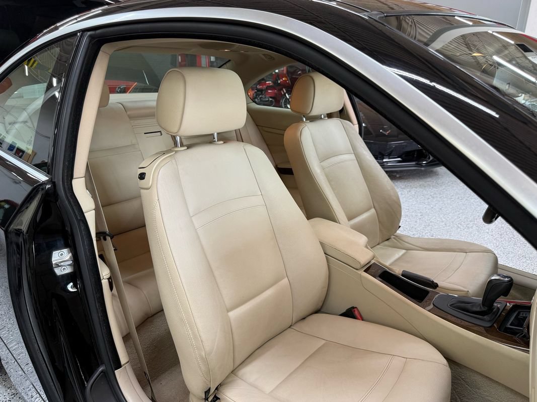 Used 2013 BMW 335i xDrive Coupe AWD/4WD image 18