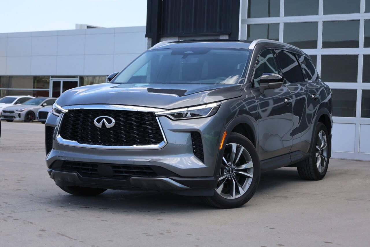 Used 2024 INFINITI QX60 Luxe AWD/4WD image 3
