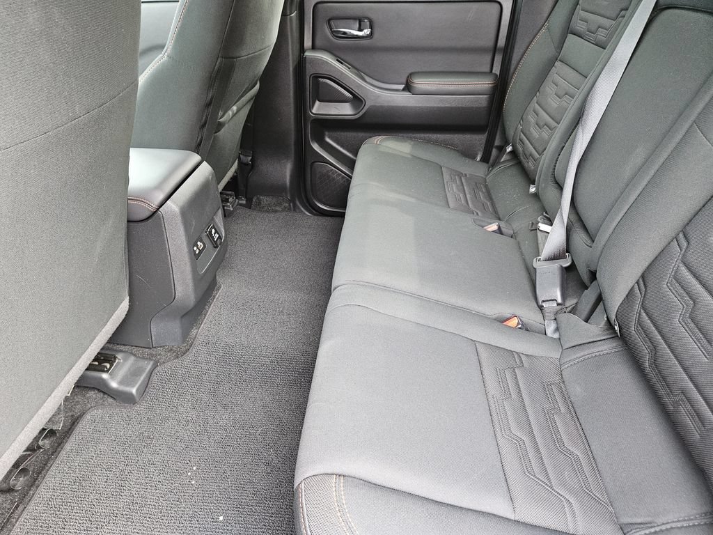 Used 2023 Nissan Frontier Pro-X w/ Pro Convenience Package RWD image 21