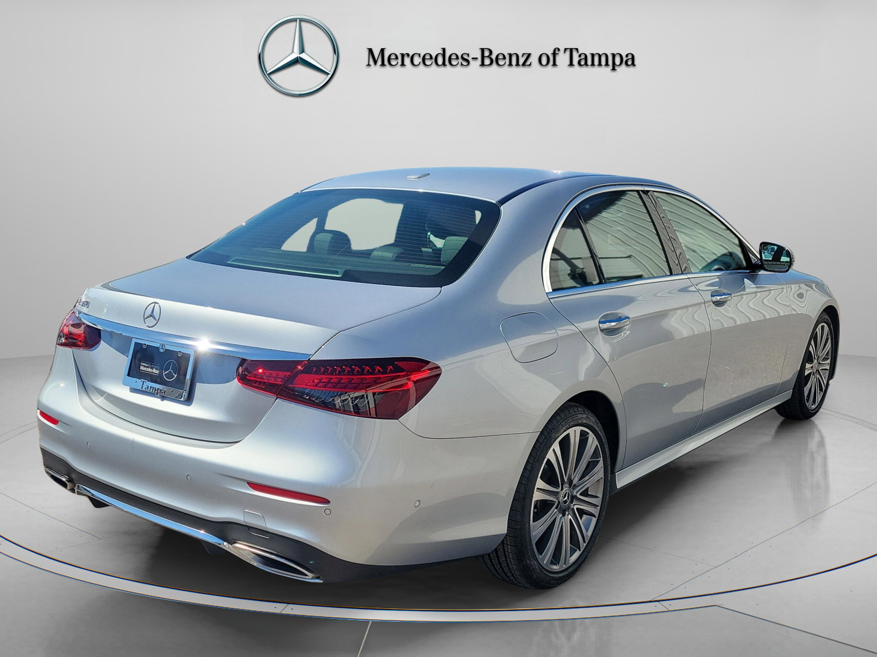 Certified 2022 Mercedes-Benz E 350 Sedan image 4