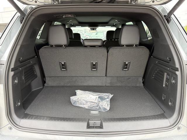 New 2026 Buick Enclave Avenir w/ Super Cruise Package FWD image 24