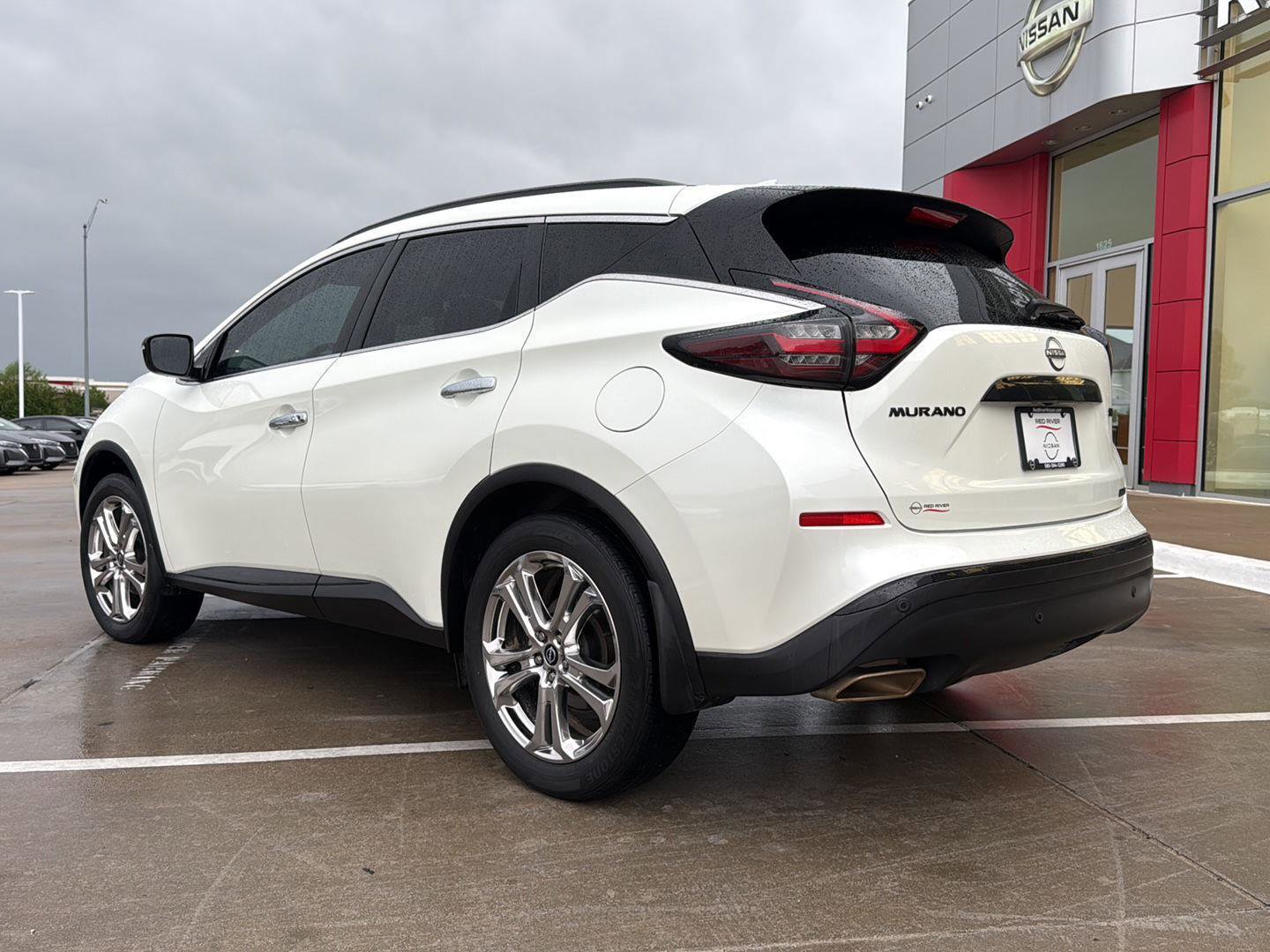 Used 2023 Nissan Murano SV w/ SV Midnight Edition Package FWD image 10