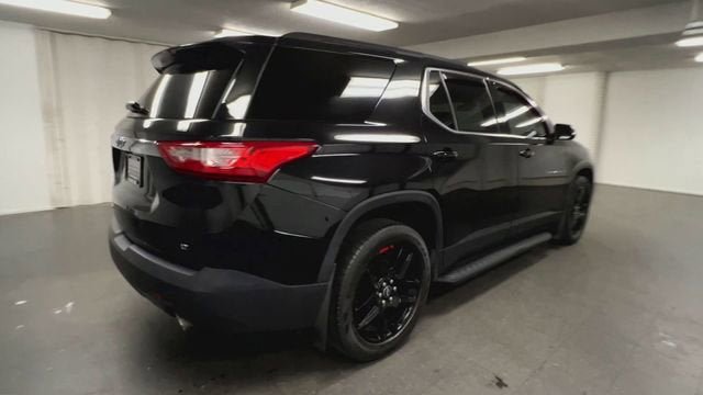 Certified 2020 Chevrolet Traverse LT w/ LT Premium Package AWD/4WD image 8
