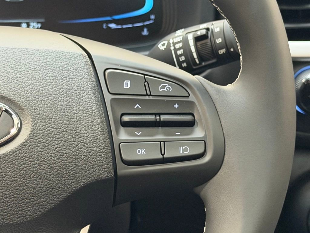 New 2026 Hyundai Venue SEL FWD image 19
