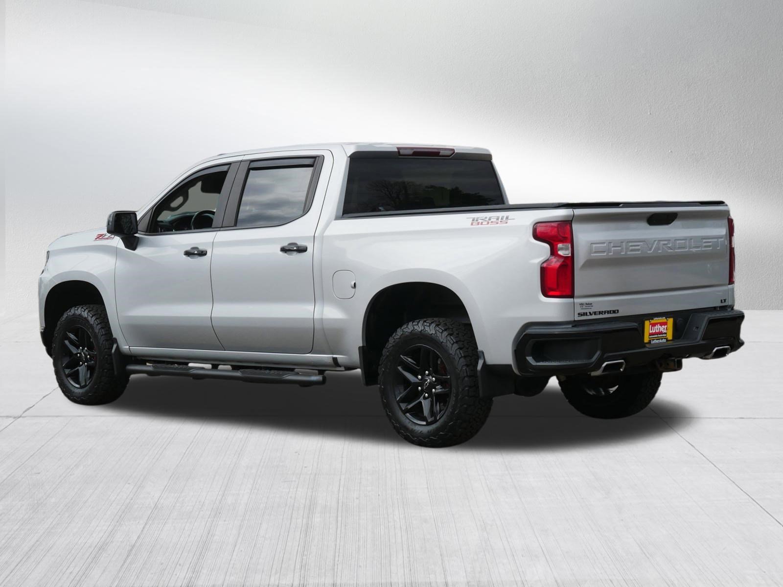 Used 2019 Chevrolet Silverado 1500 LT Trail Boss w/ Convenience Package AWD/4WD image 5