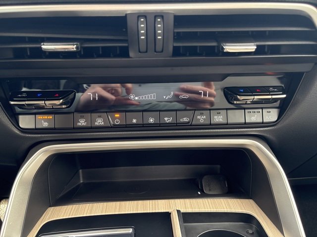 Used 2025 MAZDA CX-90 Plug-In Hybrid w/Premium Sport image 28