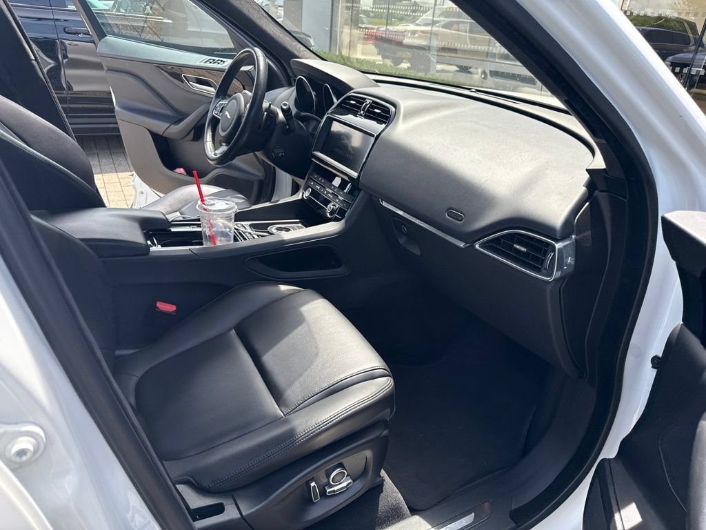 Used 2020 Jaguar F-PACE Premium AWD/4WD image 18