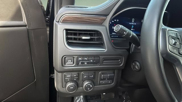 Used 2023 Chevrolet Tahoe LT w/ LT Signature Package AWD/4WD image 37