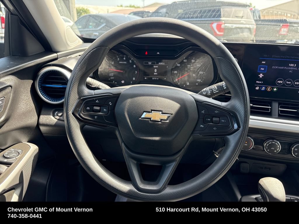 Used 2024 Chevrolet Trax LS w/ Driver Confidence Package FWD image 15