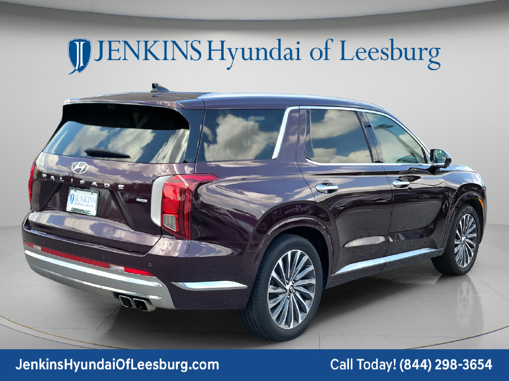 Used 2024 Hyundai Palisade Calligraphy AWD/4WD image 3