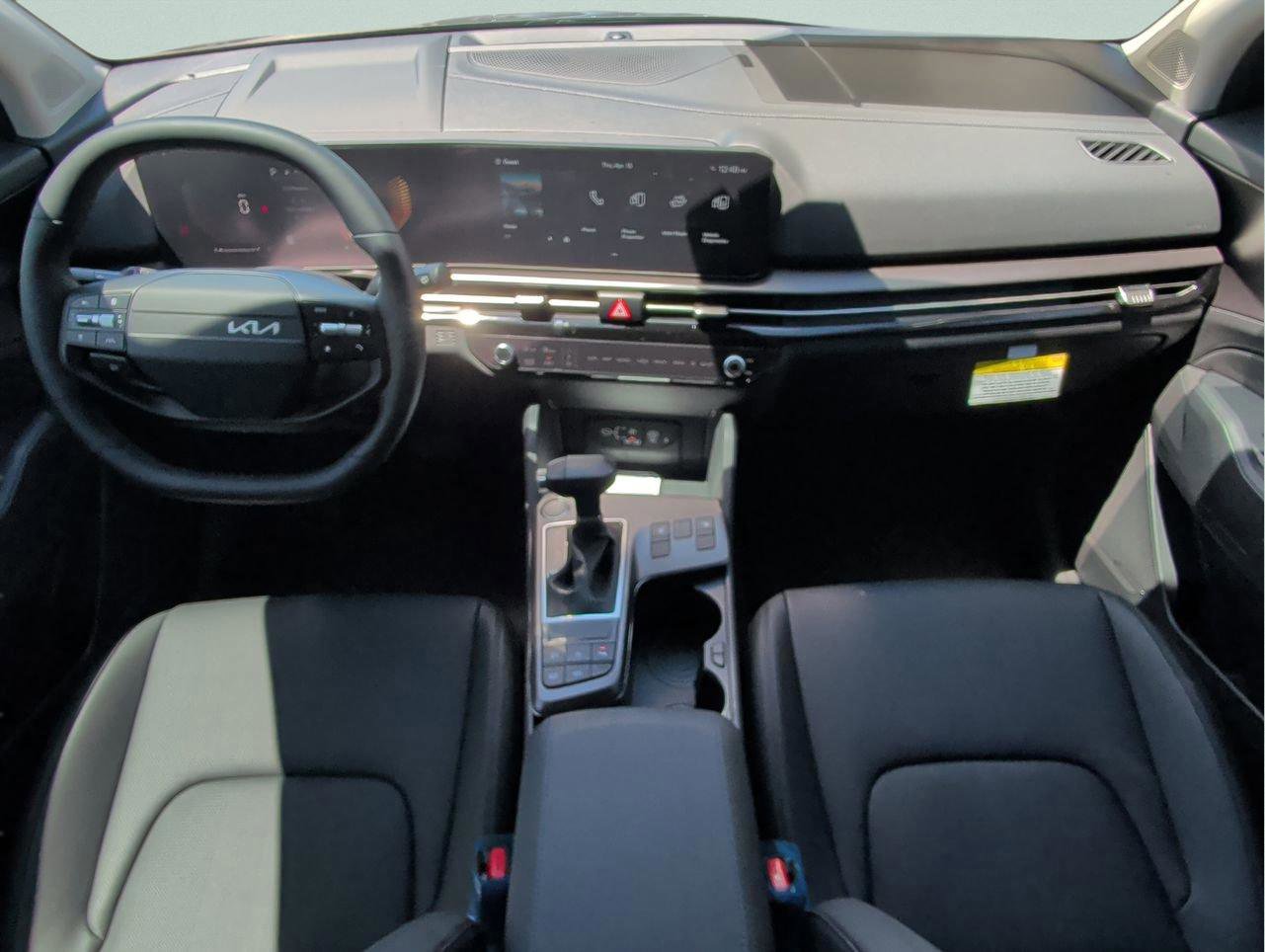 New 2026 Kia Sportage EX FWD image 16