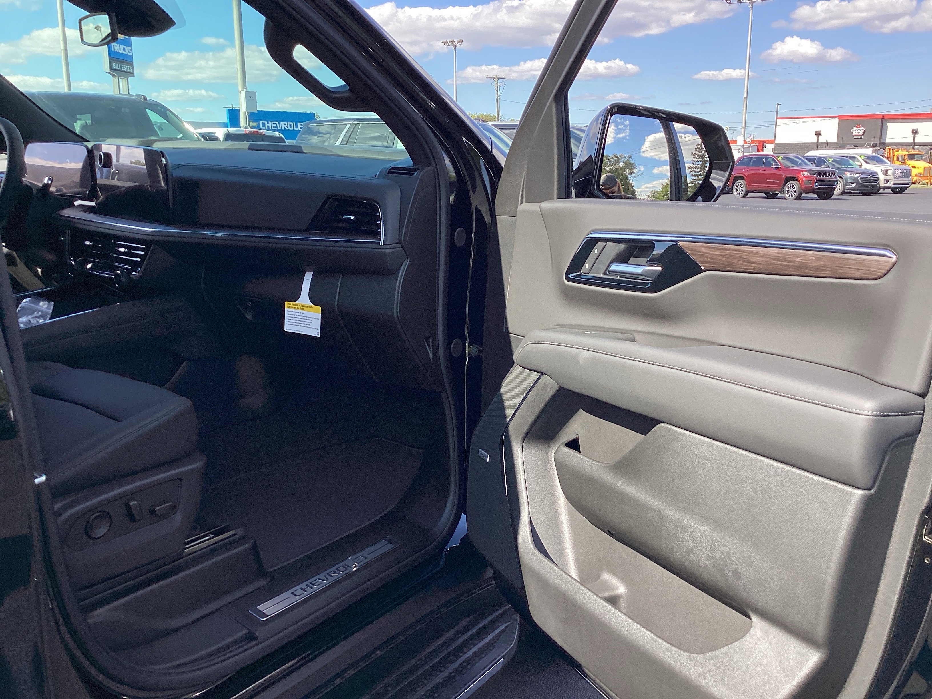 New 2026 Chevrolet Tahoe LT w/ Comfort Package image 28