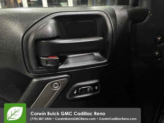Used 2017 Jeep Wrangler Sport AWD/4WD image 14