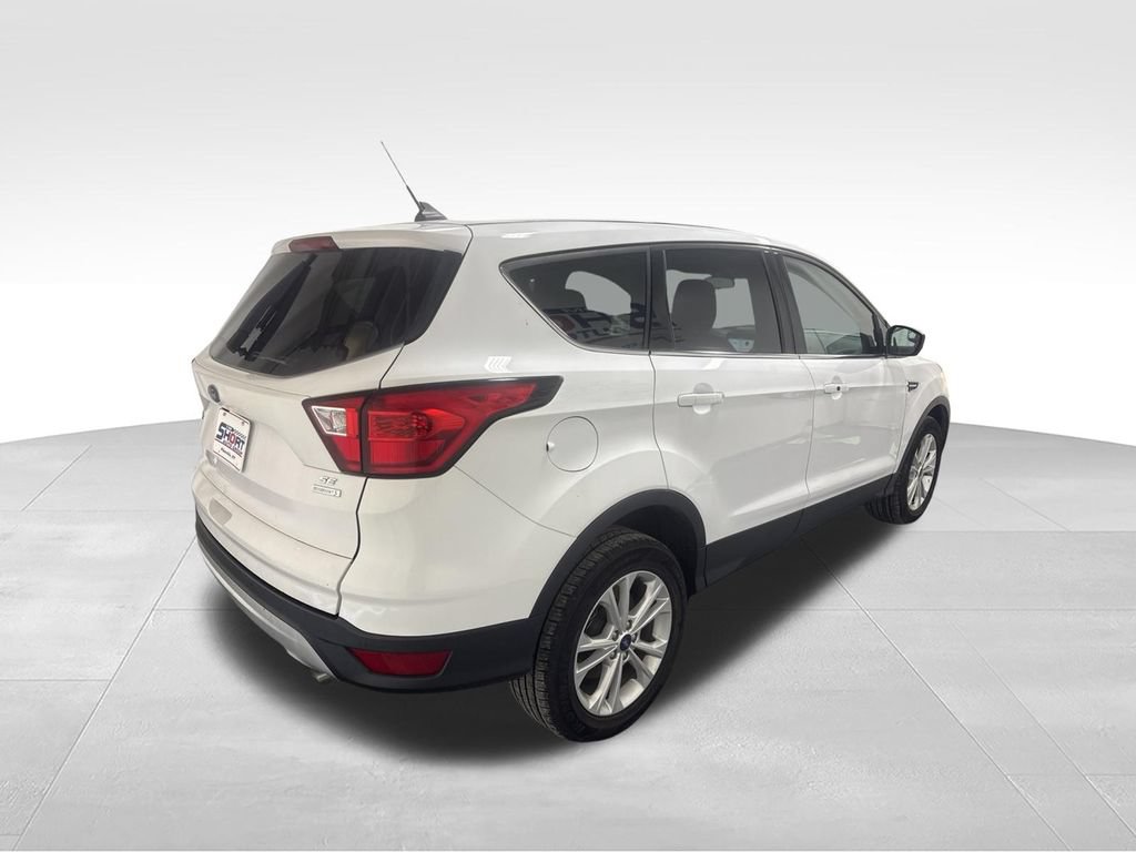 Used 2019 Ford Escape SE FWD image 6