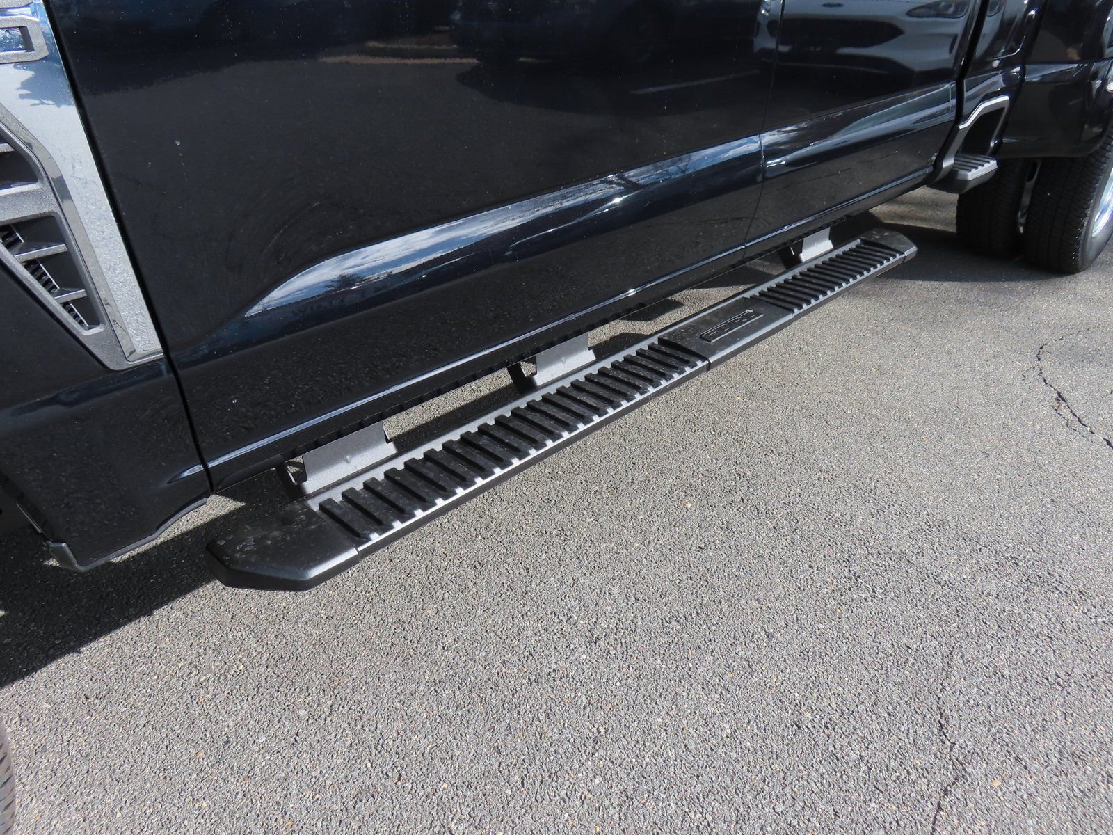 New 2026 Ford F350 XLT w/ 360-Degree Camera Package image 8