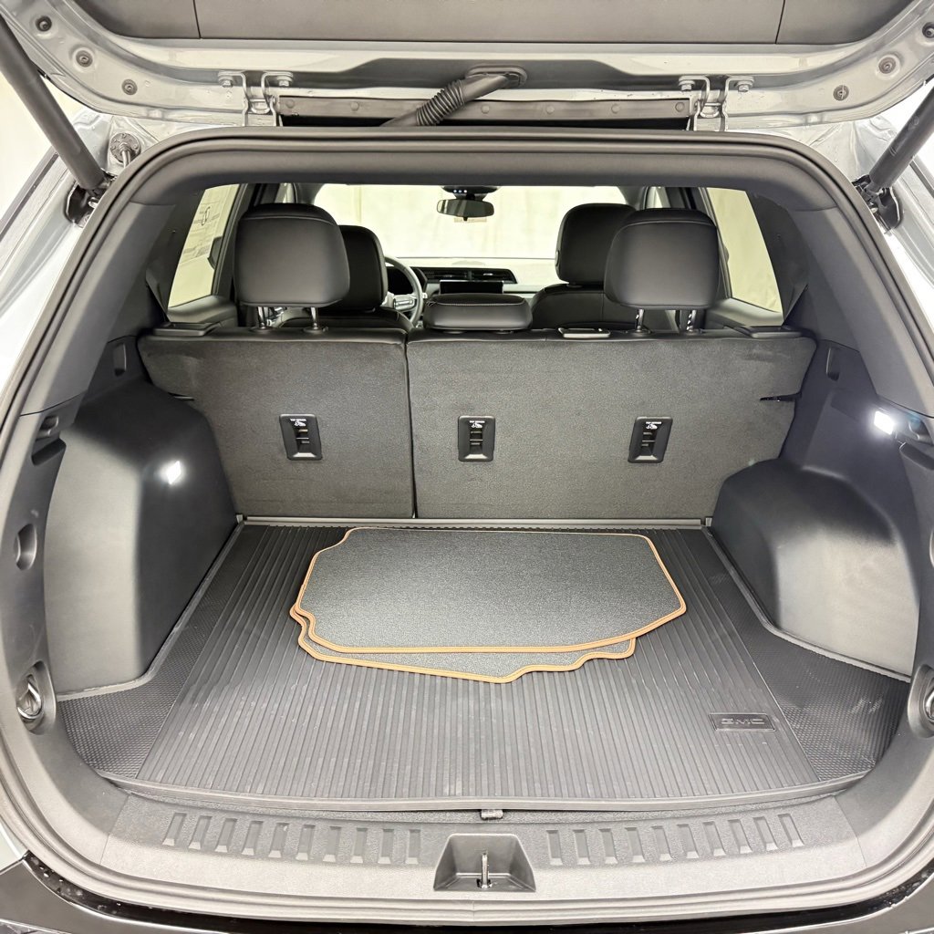 New 2026 GMC Terrain AT4 w/ LPO, Floor Liner Package image 5