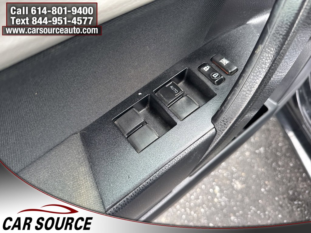 Used 2016 Toyota Corolla L image 15