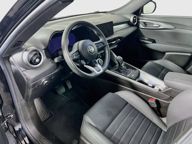 Used 2024 Alfa Romeo Tonale Ti w/ Active Assist Package AWD/4WD image 21