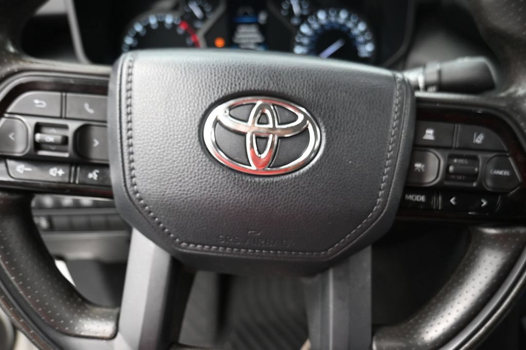 Used 2022 Toyota Tundra SR w/ SR Tow Package AWD/4WD image 10