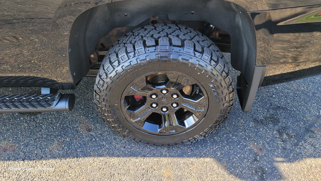 Used 2018 Chevrolet Tahoe LT AWD/4WD image 8