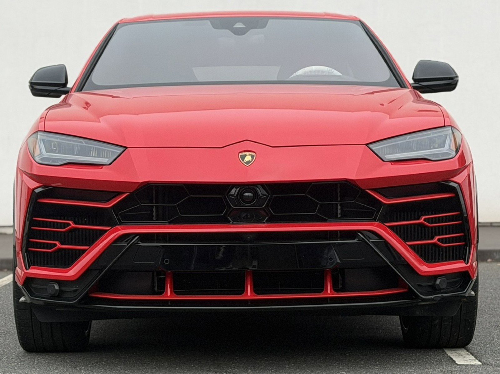 Used 2020 Lamborghini Urus image 2