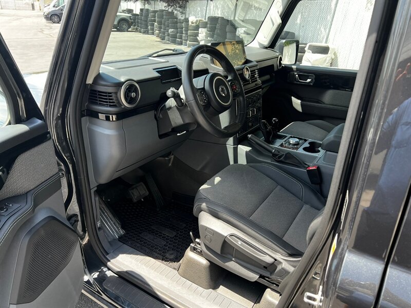 Used 2024 INEOS Grenadier Station Wagon AWD/4WD image 14