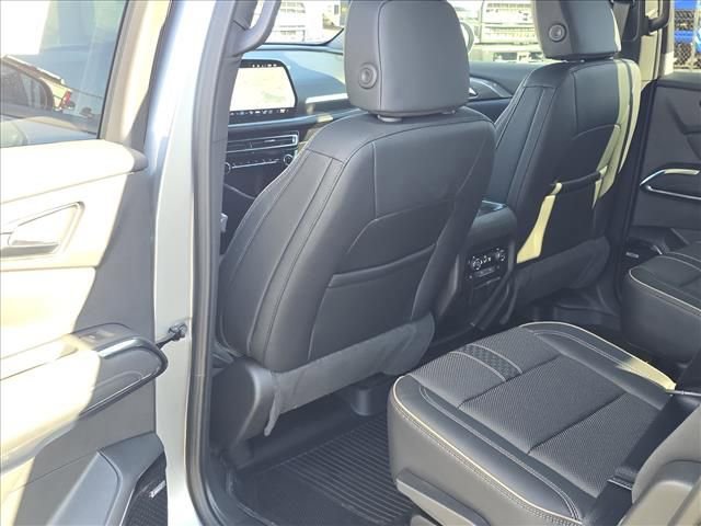 New 2026 Chevrolet Traverse High Country image 15