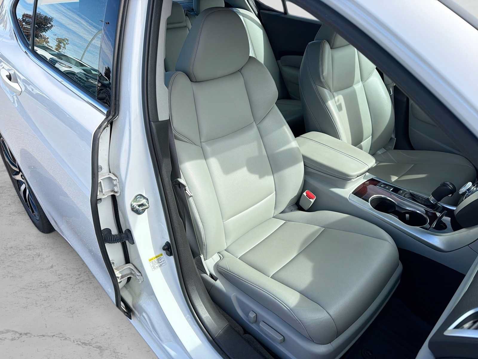 Used 2016 Acura TLX FWD image 22