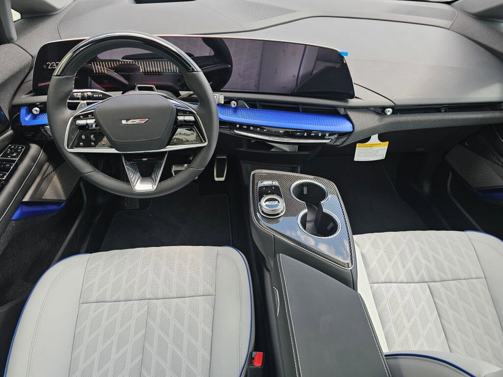 New 2026 Cadillac Optiq V AWD/4WD image 22