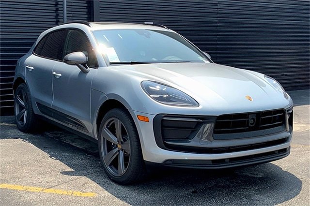 New 2025 Porsche Macan Turbo image 12