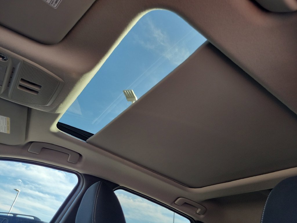 New 2026 Nissan Kicks SV w/ SV Premium Package FWD image 18