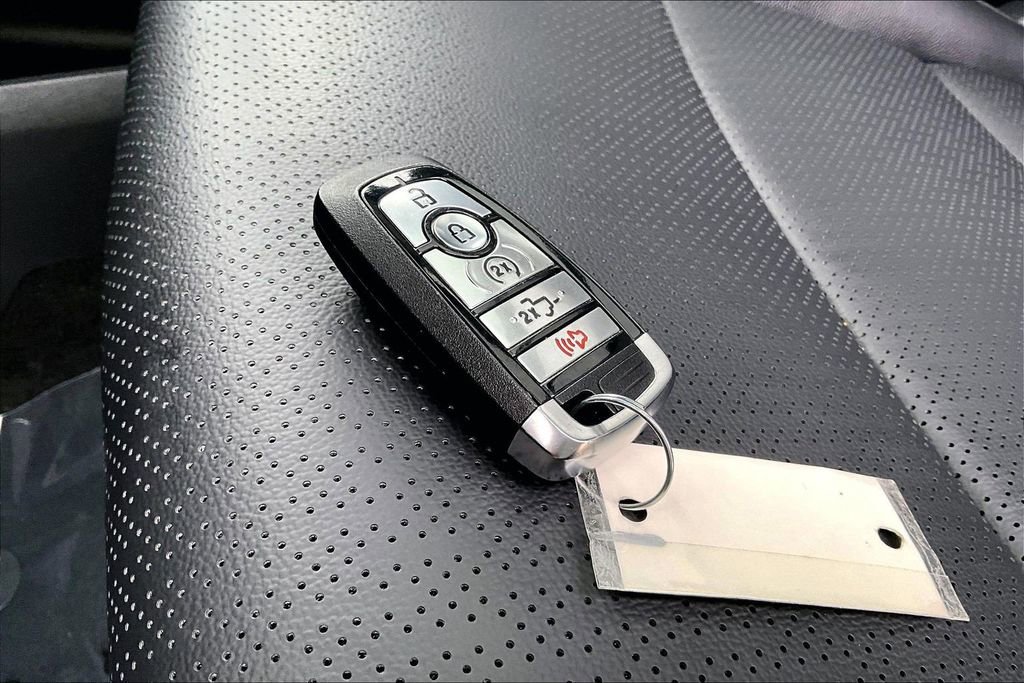 Certified 2025 Ford F150 Lariat w/ Equipment Group 501A Mid image 12